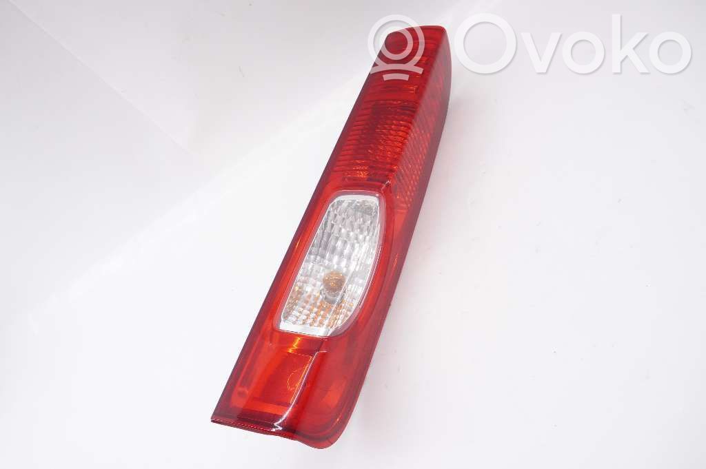 Opel Vivaro Rear/tail lights 