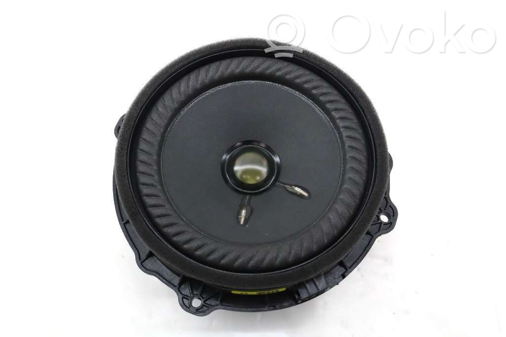 KIA Sorento IV Haut-parleur de porte avant