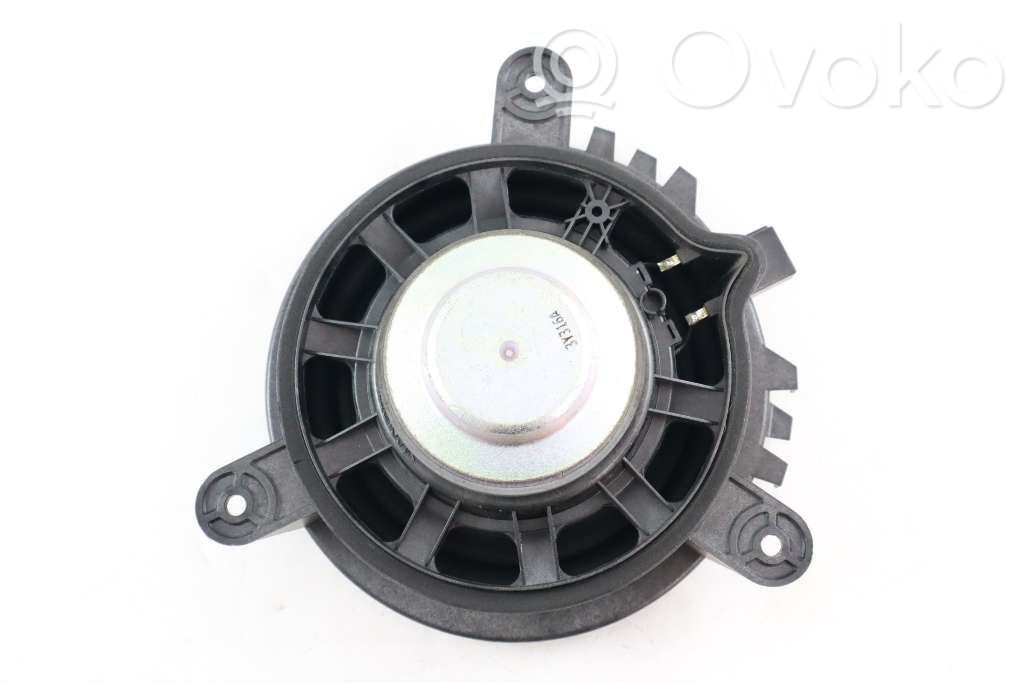 Etuoven kaiutin   31489619,30657445