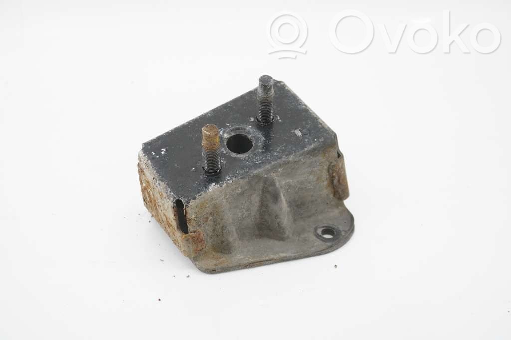 Toyota Prius (NHW20) Rinforzo del supporto ammortizzatore posteriore