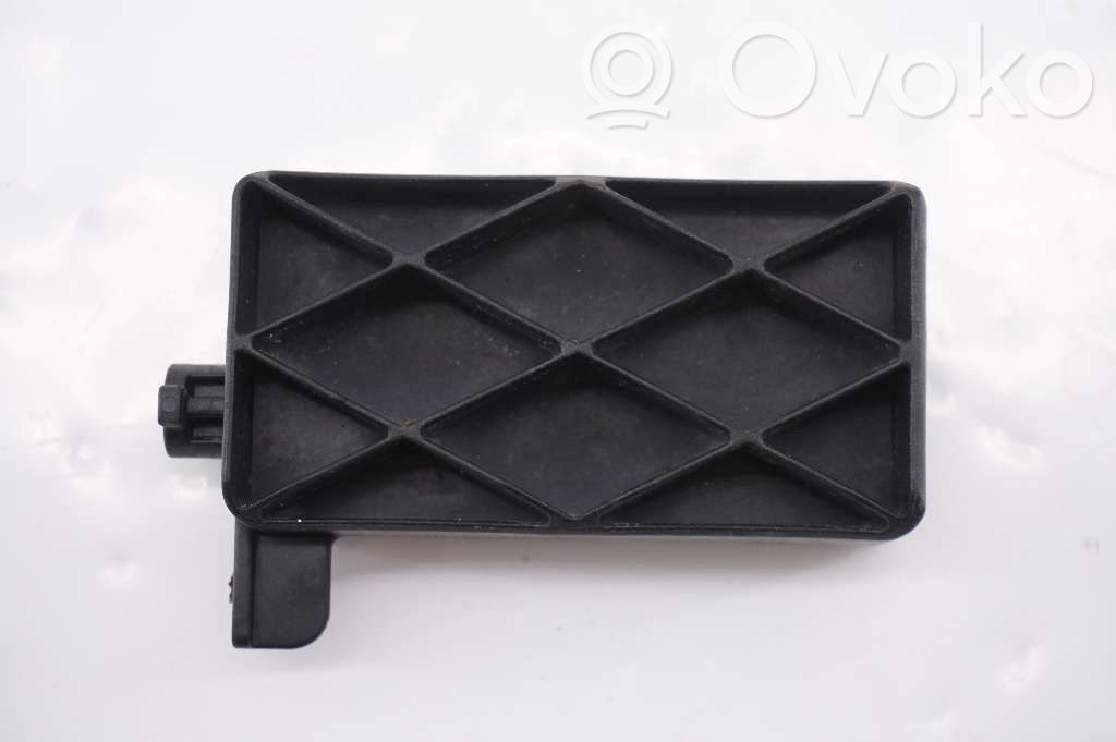 Support, fixation radiateur   31368196,31368196