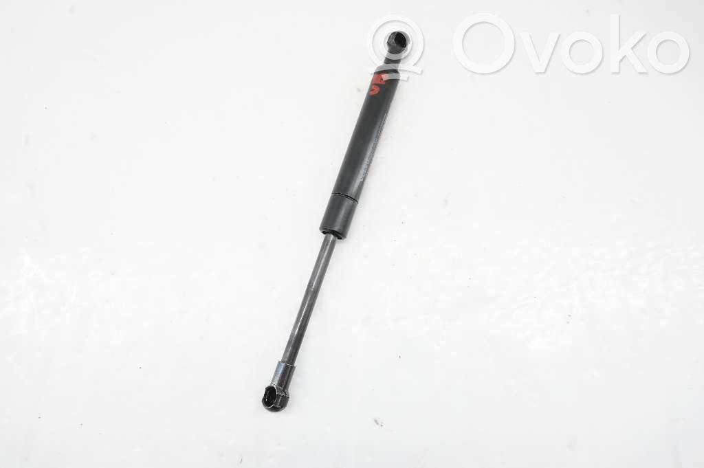 Volvo V70 Puntone del portellone posteriore 