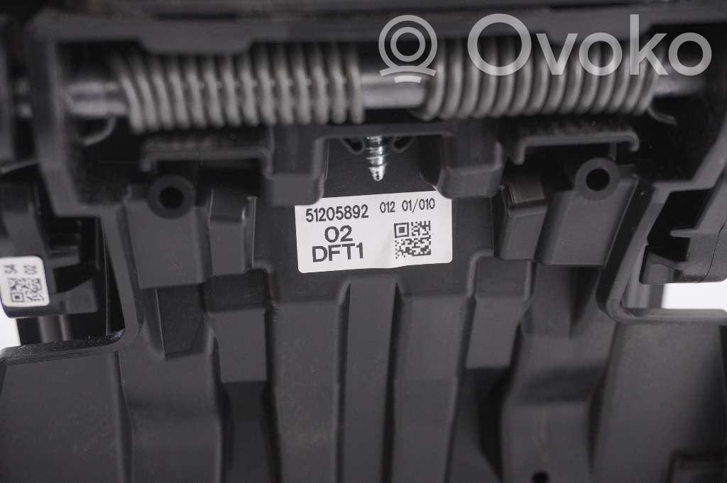 Käsinoja   DFS464450B02