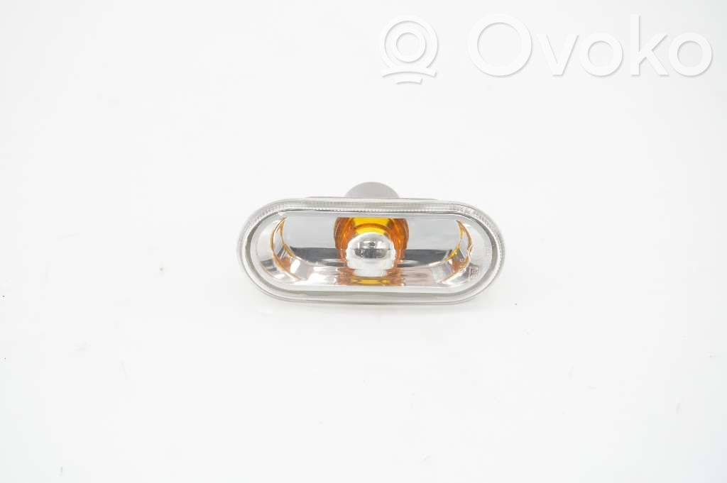 BMW 5 F10 F11 Indicatore di direzione del parafango anteriore