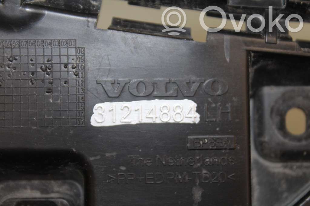 Volvo C30 Uchwyt / Mocowanie zderzaka przedniego 