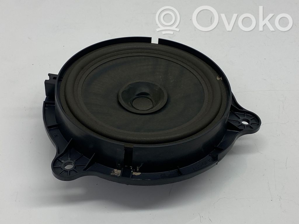 Nissan Qashqai Front door speaker 