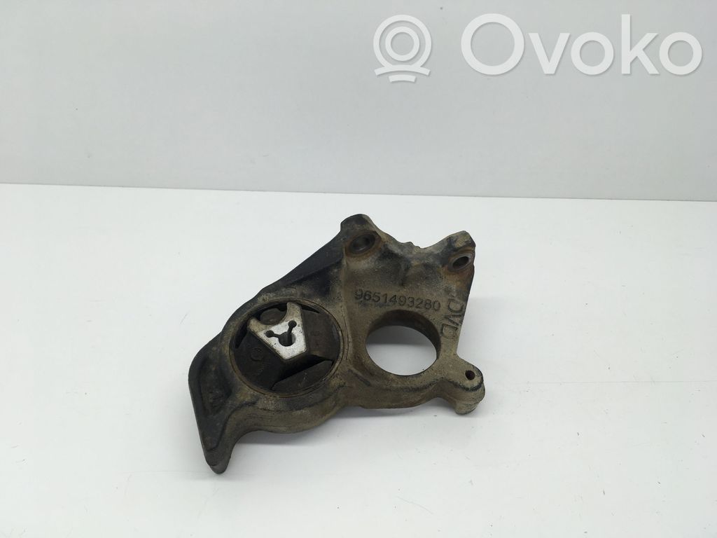 Citroen Berlingo Engine mount bracket 