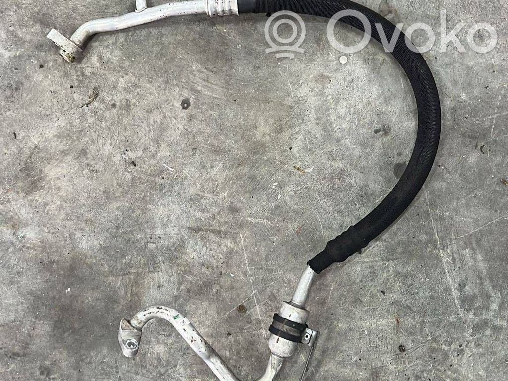 Ilmastointilaitteen putki (A/C)   E1GH19N602CB