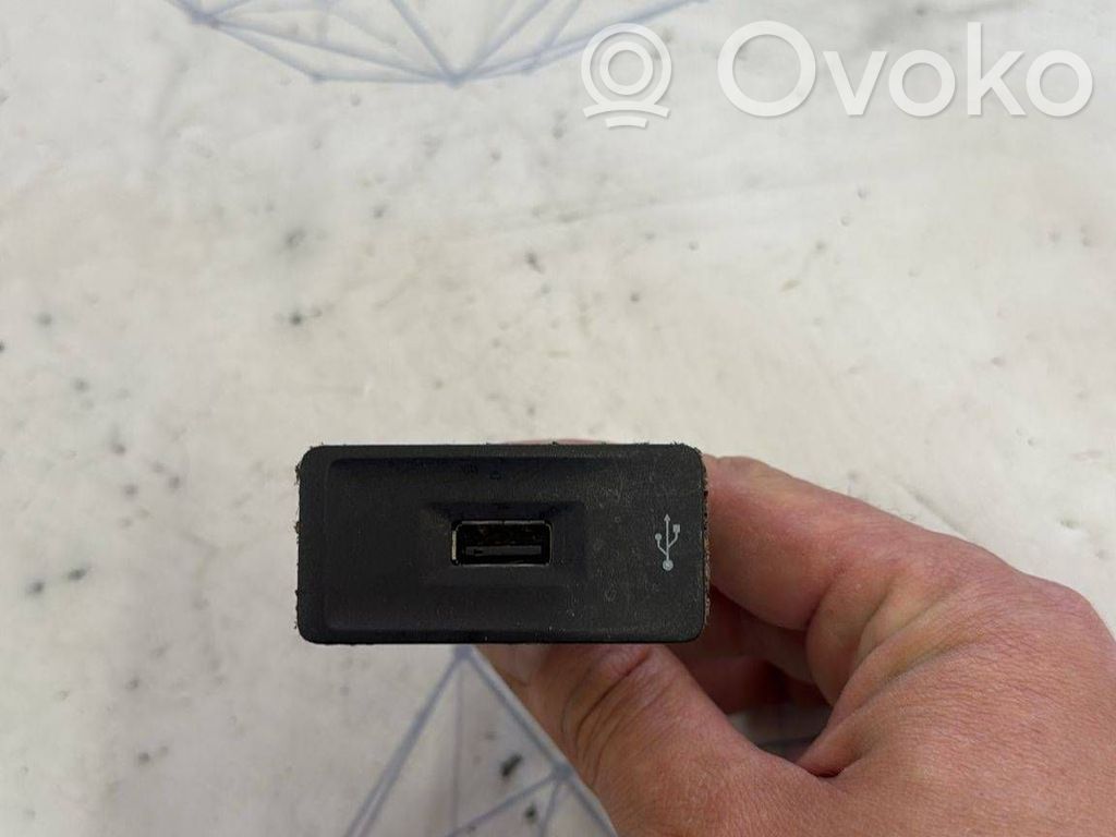 Enchufe conector USB   3G0035222C