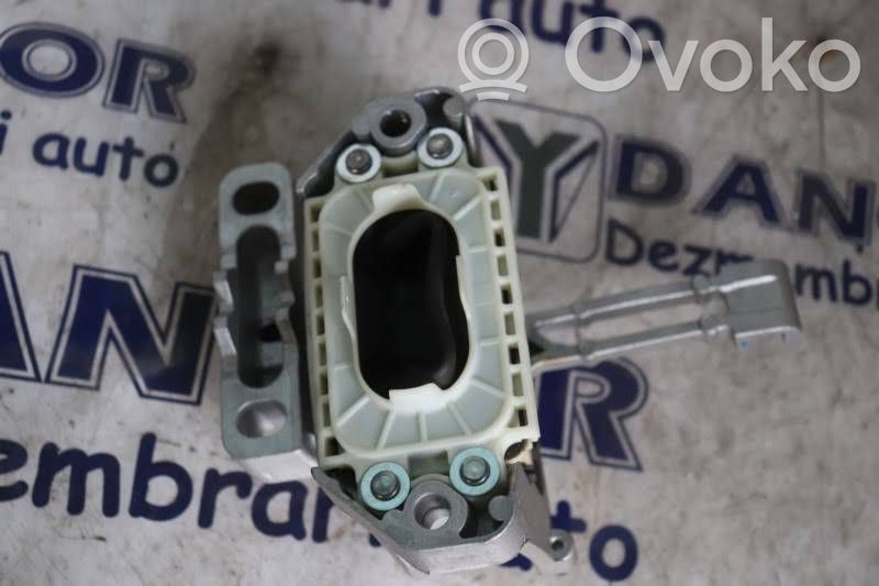 Skoda Kamiq Engine mount bracket 