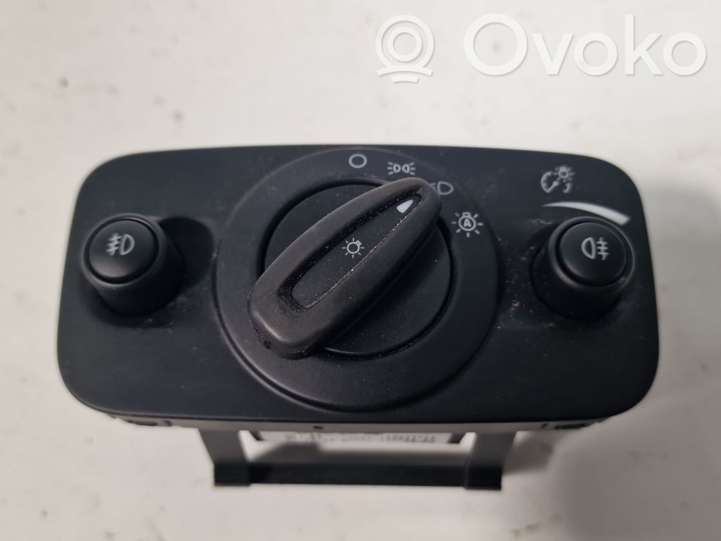 Ford Kuga II Light switch 