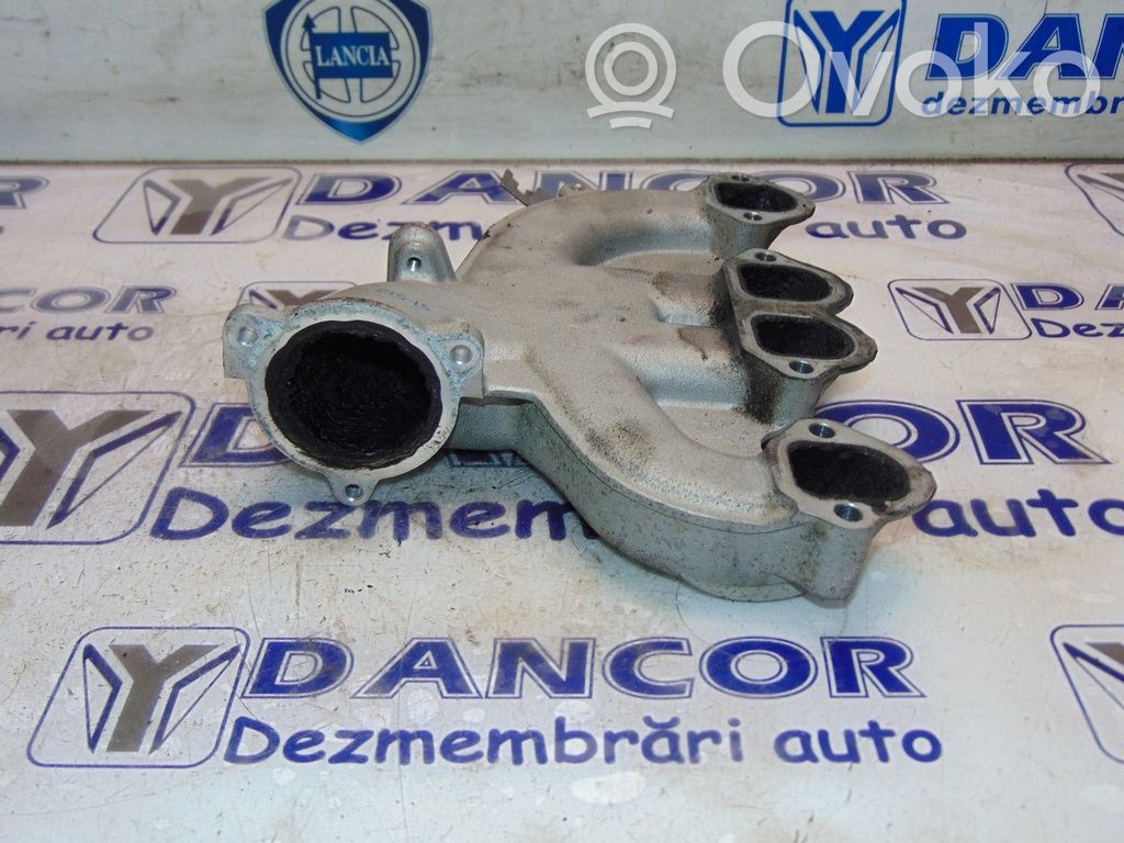 Volkswagen Golf V Colector de admisión 