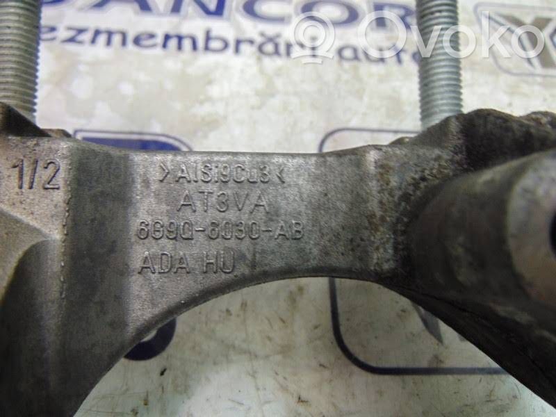 Ford Galaxy Engine mounting bracket 