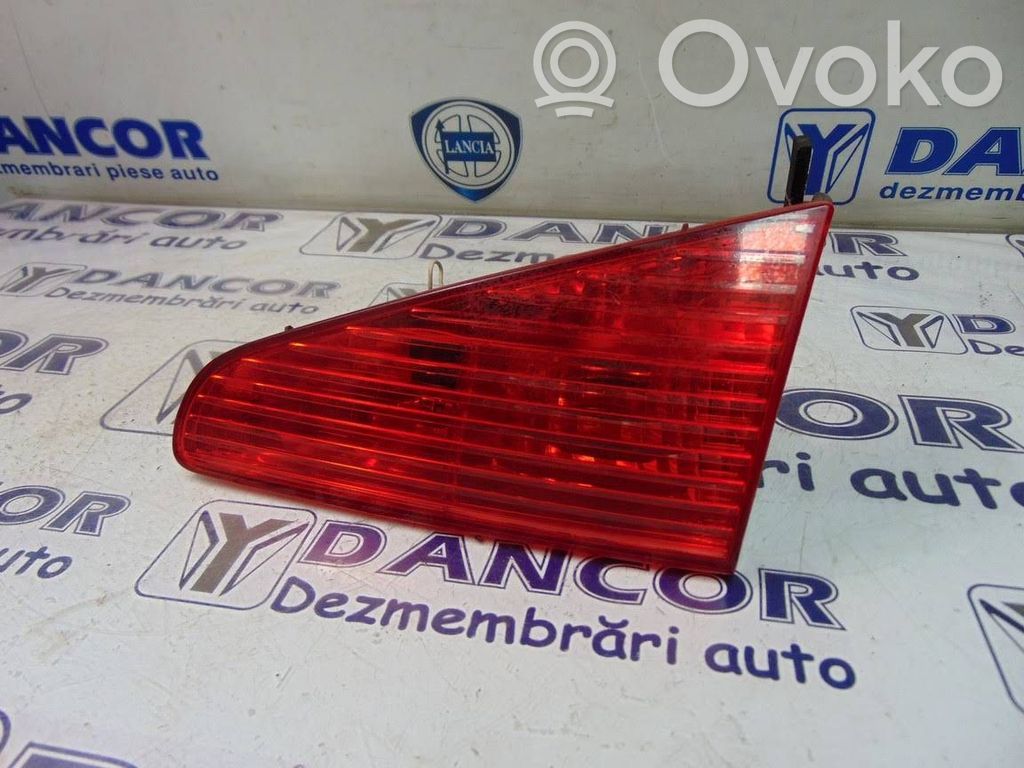 Peugeot 607 Takaluukun takavalot 