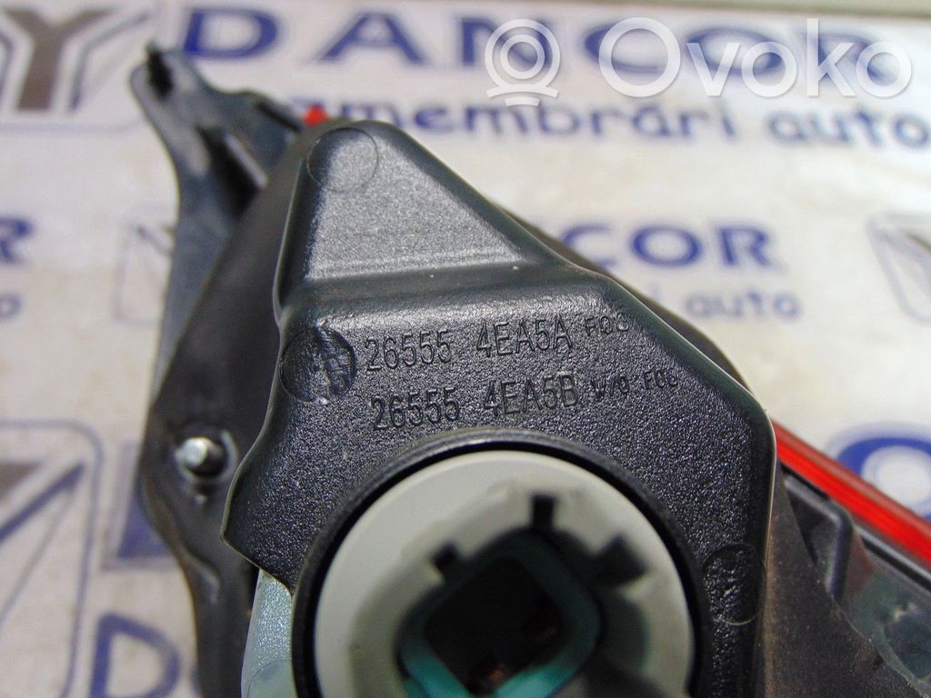 Nissan Qashqai Takaluukun takavalot 