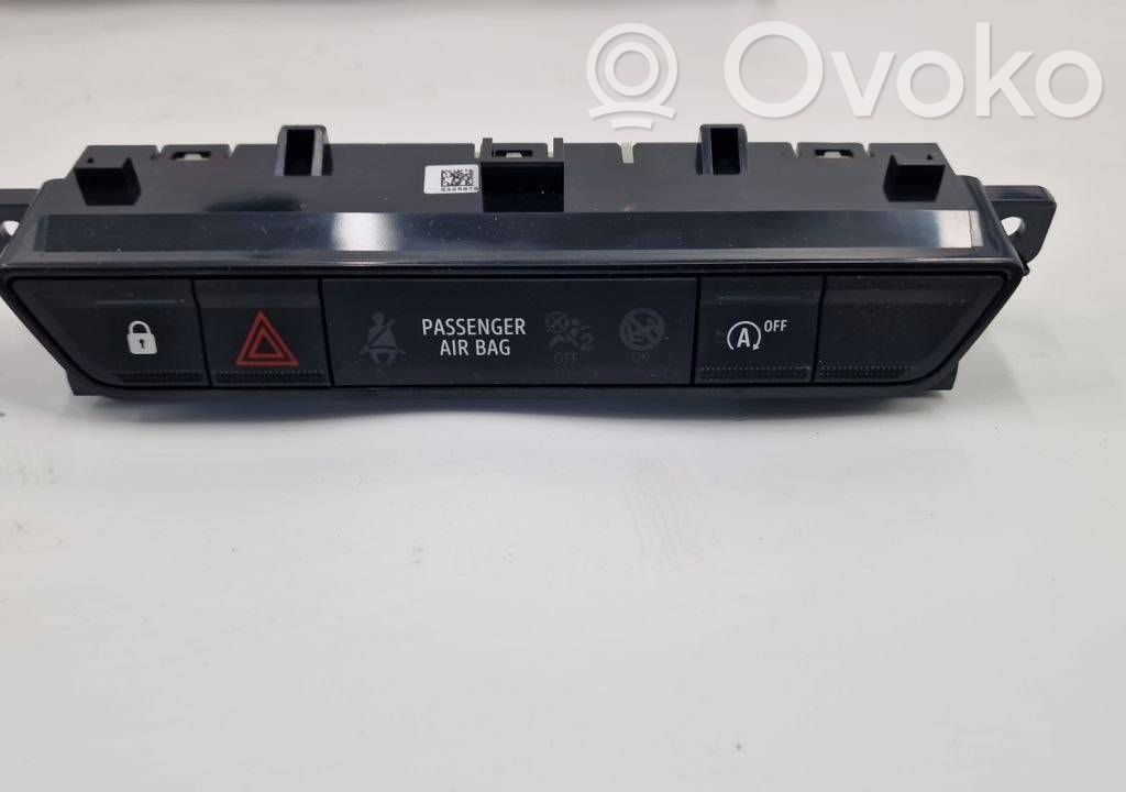 Dacia Sandero III Otros interruptores/perillas/selectores 