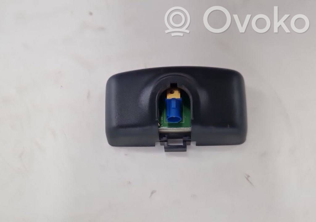 Ford Kuga I Antena GPS 