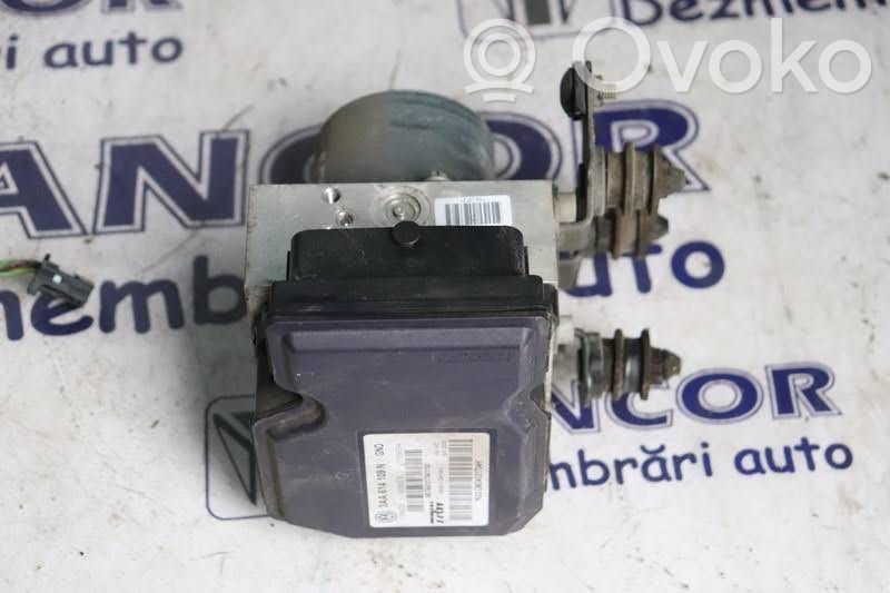 Volkswagen PASSAT B7 ABS Pump 