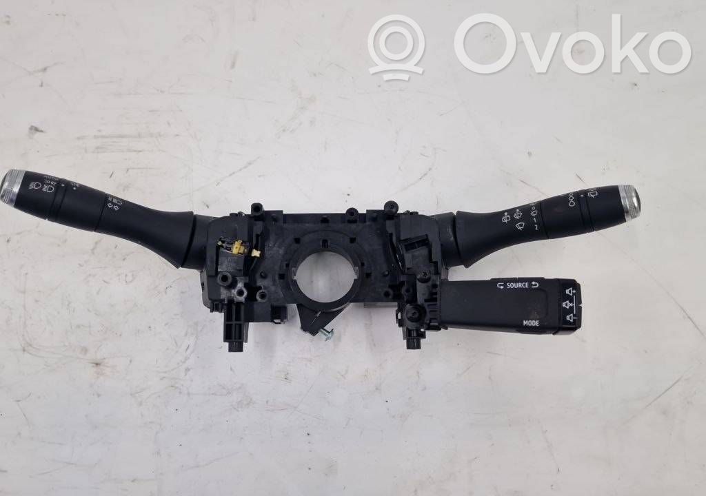 Renault Clio V Interruptor/palanca de limpiador de luz de giro 