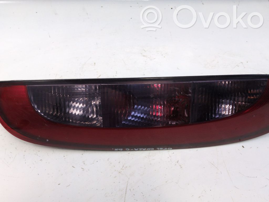 Opel Corsa C Задний фонарь в кузове 