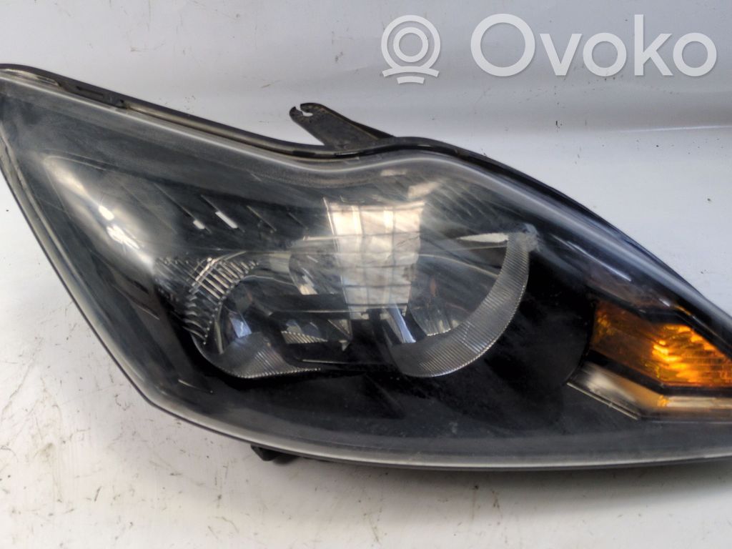 Ford Focus Headlight/headlamp 