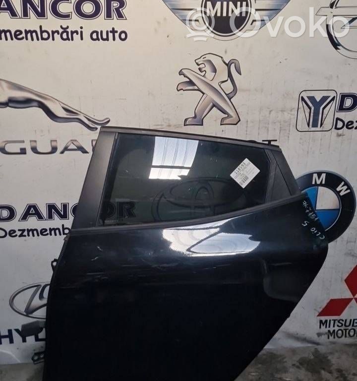 Puerta trasera