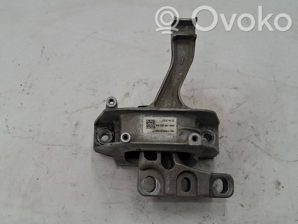 Skoda Karoq Engine mount bracket 