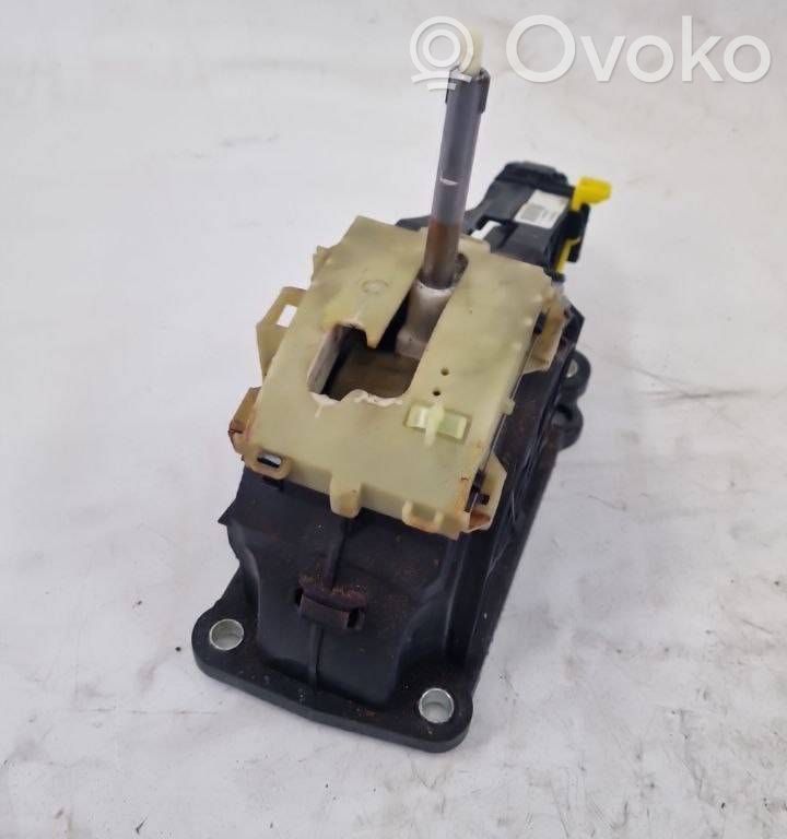 Volvo XC60 Gear shifter/selector 