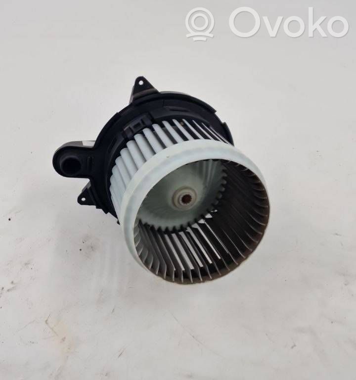 Renault Express Mazā radiatora ventilators 