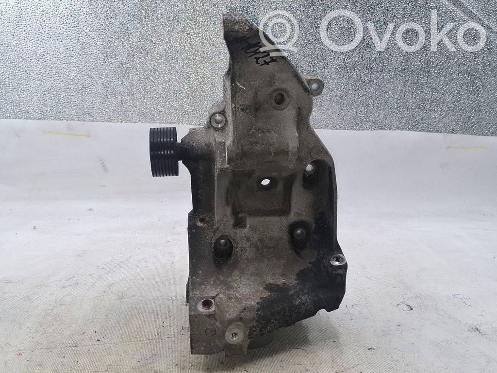 BMW X6 E71 Mocowanie alternatora 