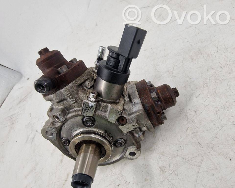 BMW 5 G30 G31 G38 Pompa wtryskowa wysokiego ciśnienia 