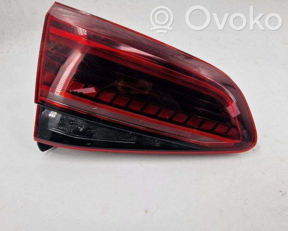 Volkswagen Golf VII Takaluukun takavalot 