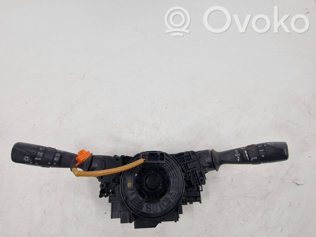 Toyota RAV 4 (XA40) Muelle espiral del airbag (Anillo SRS) 