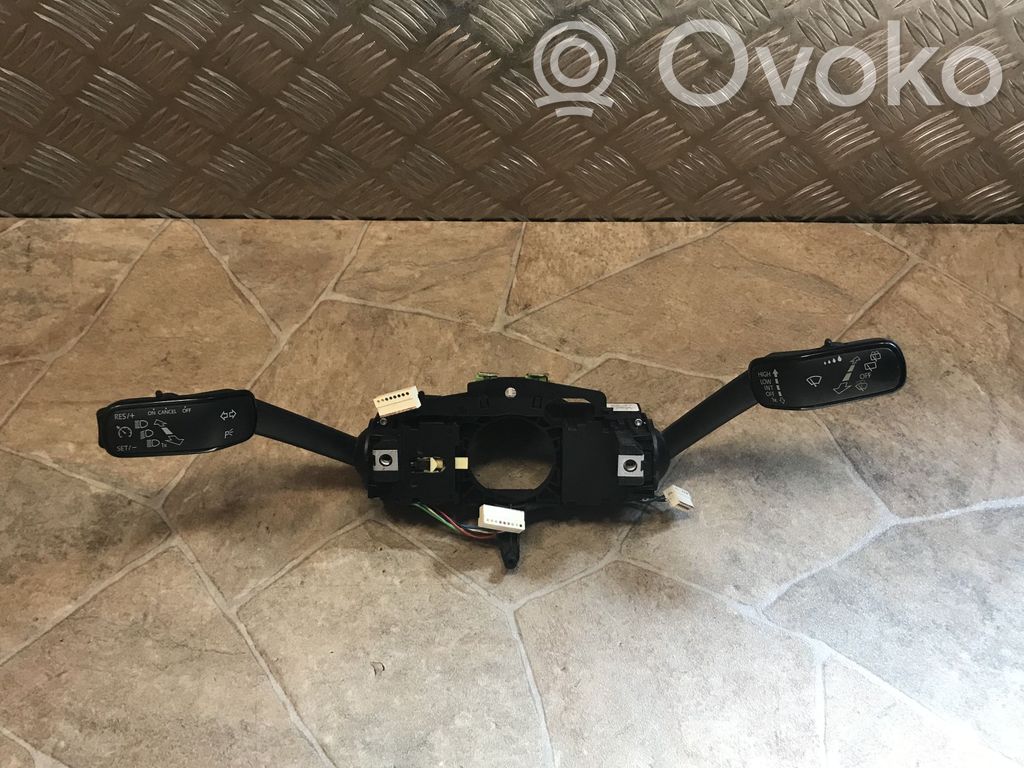 Volkswagen Golf VII Taśma / Pierścień ślizgowy Airbag / SRS 