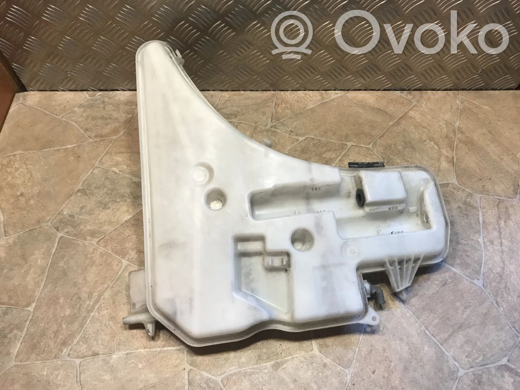 BMW 3 E92 E93 Logu šķidruma tvertne 