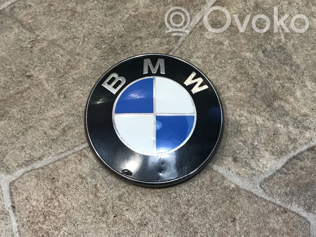 BMW 3 F30 F35 F31 Значок производителя 