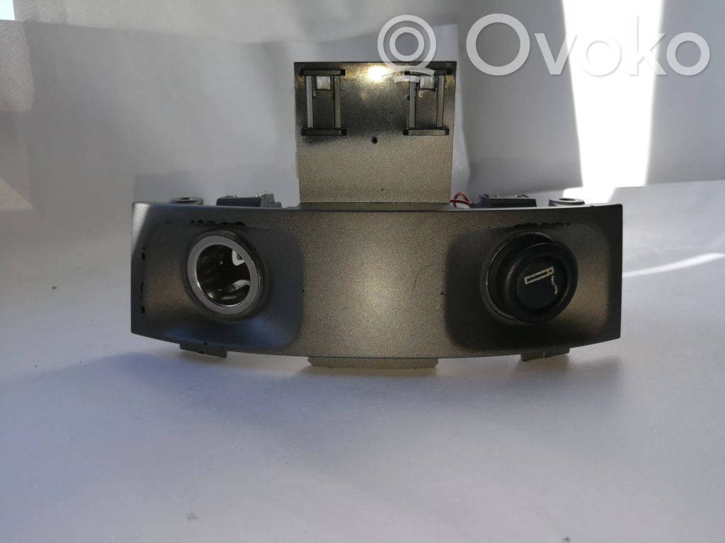 BMW 7 E65 E66 Cigarette lighter 