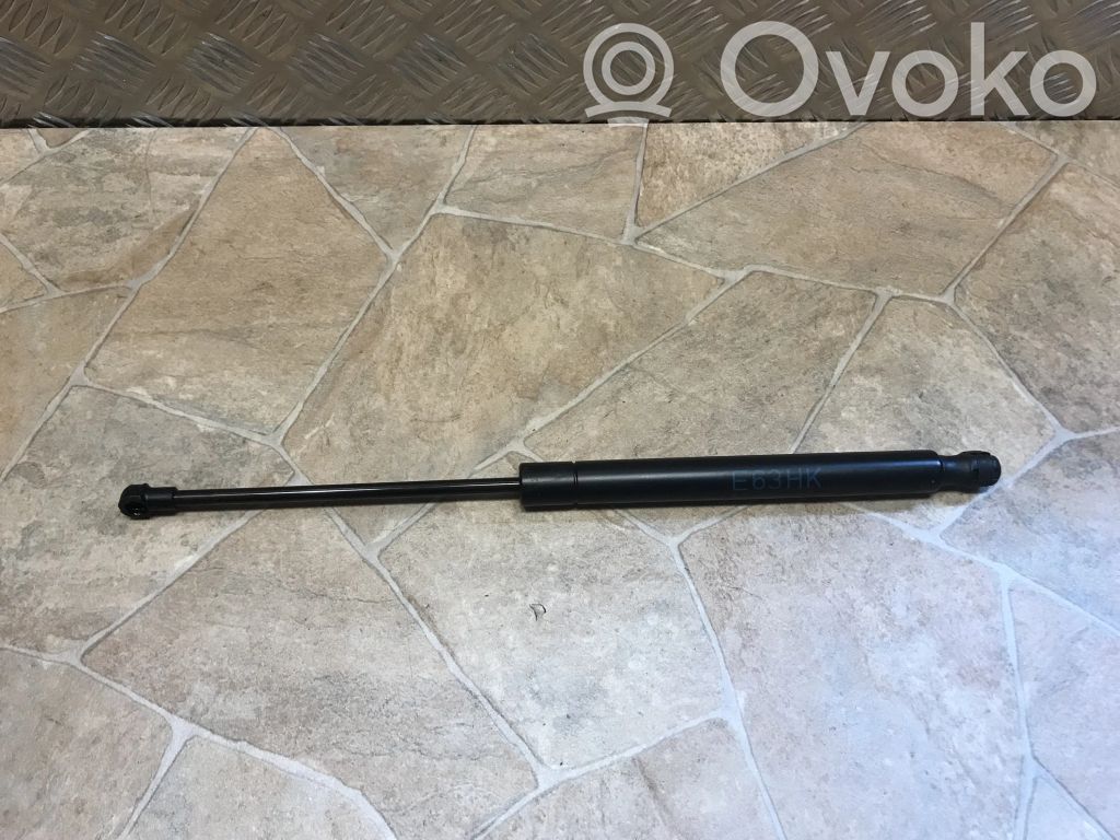 BMW 6 E63 E64 Tailgate/trunk strut/damper 
