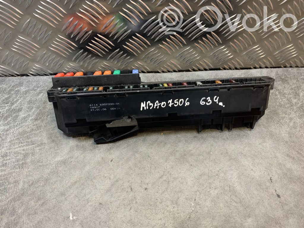 BMW 5 E60 E61 Fuse module 