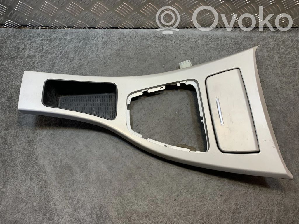 BMW 3 E90 E91 Ātrumu pārslēgšanas sviras dekoratīvā apdare (plastmasas) 