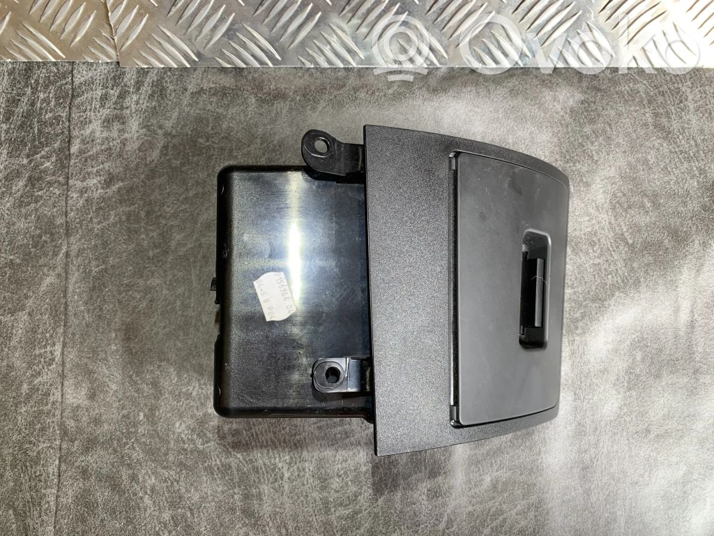 BMW 5 E60 E61 Glove box 