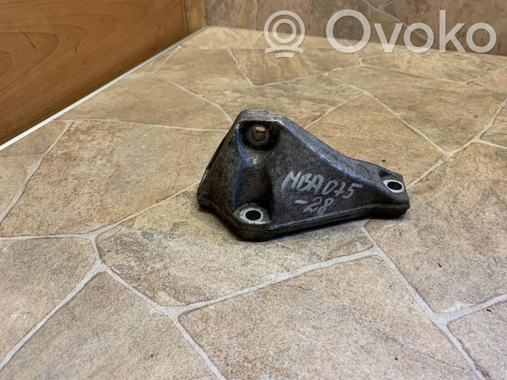 BMW 1 E81 E87 Fuel pump bracket 