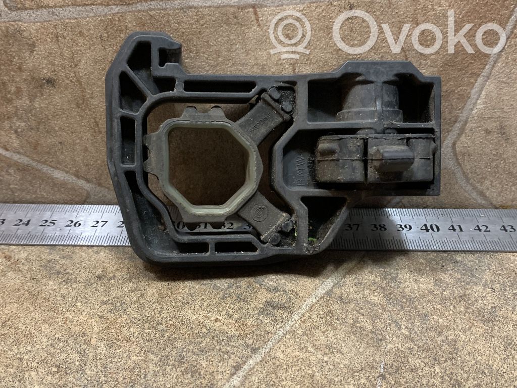 BMW 5 F10 F11 Halterung Schlossträger Frontträger Frontmaske 