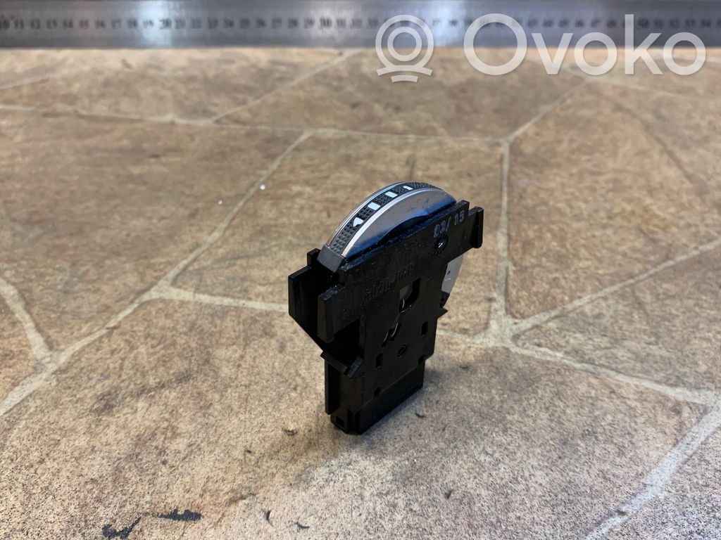 Audi A8 S8 D4 4H Otros elementos de la consola central (túnel) 