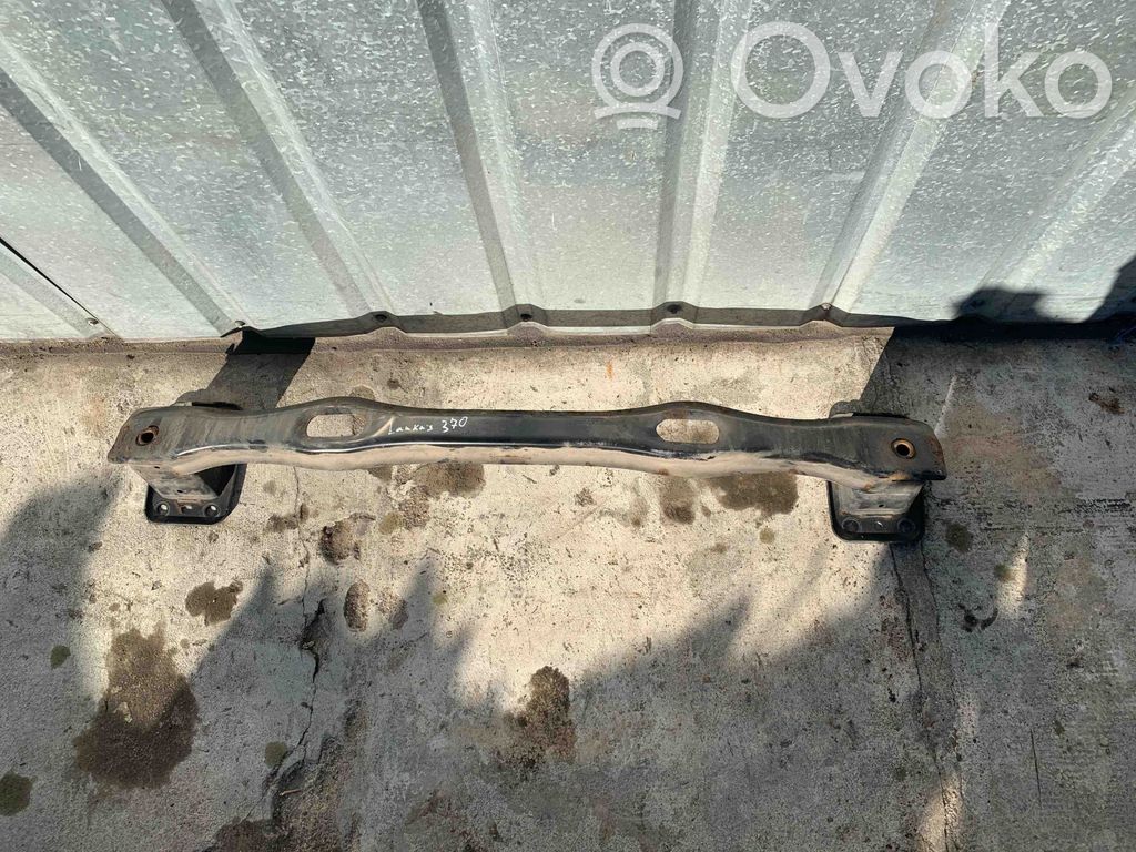 BMW X5 E70 Aizmugurē bampera balka 