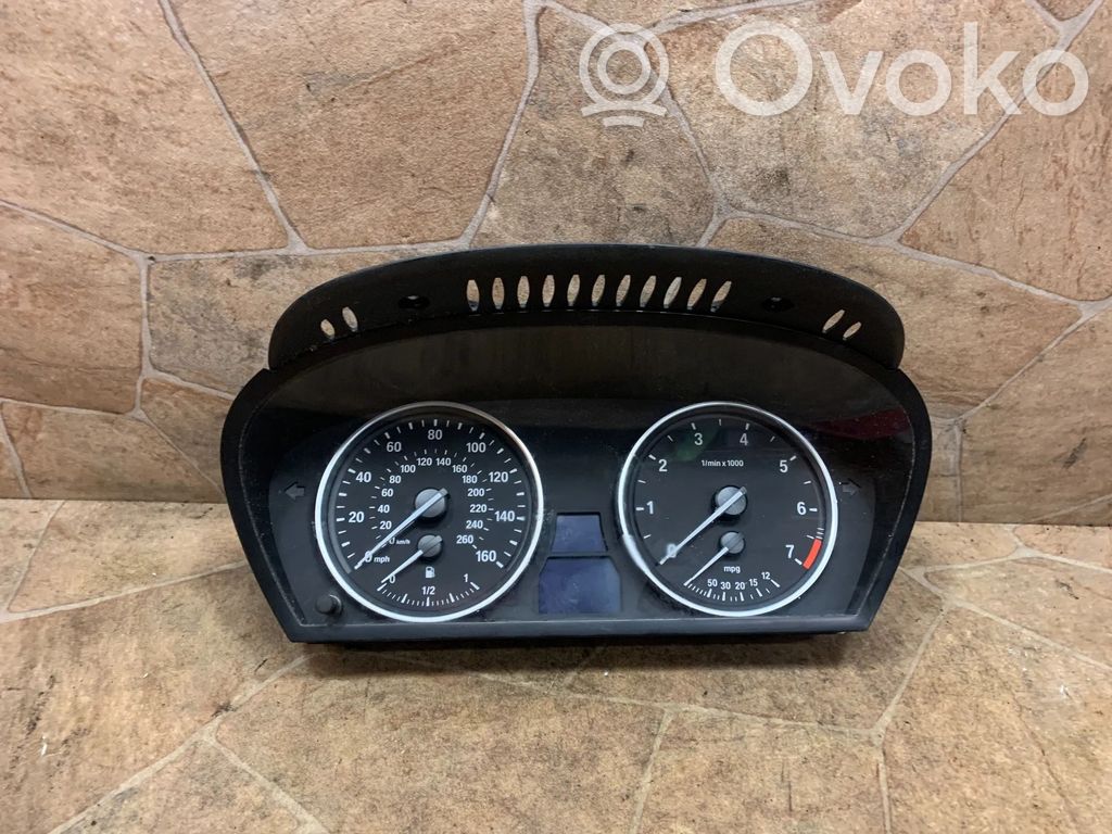 BMW X5 E70 Speedometer (instrument cluster) 