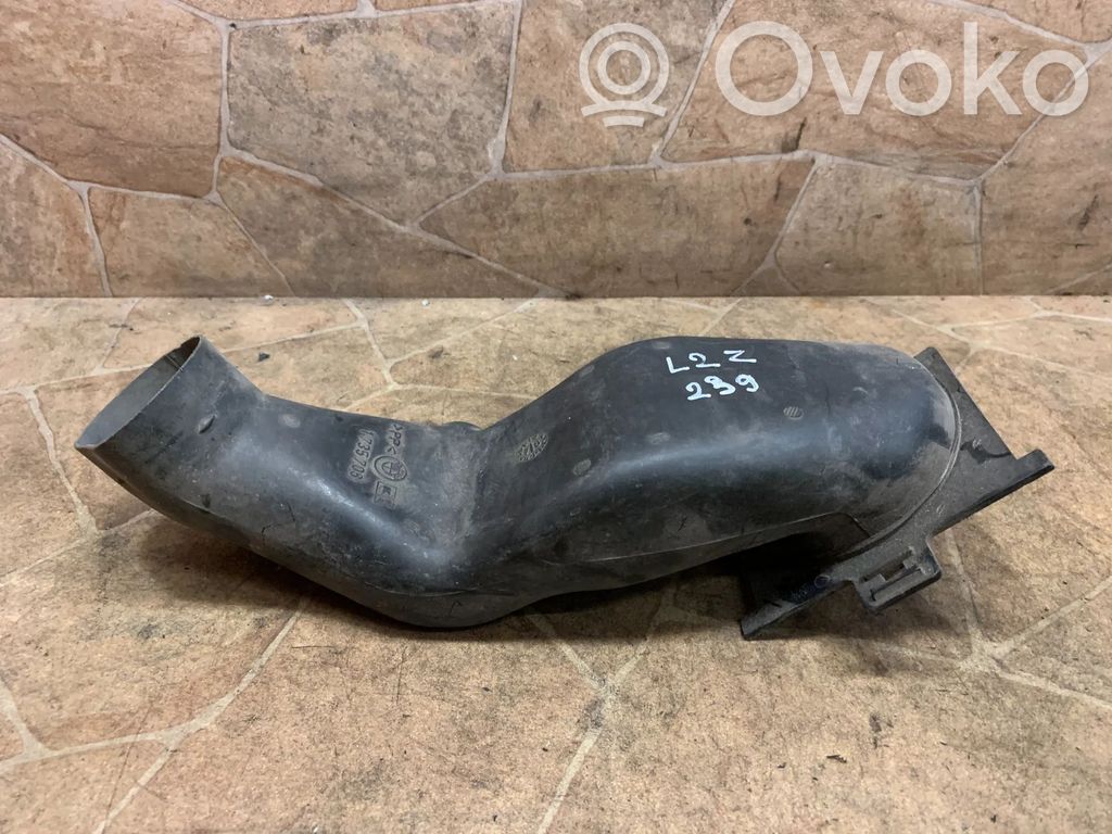 BMW 5 E34 Air intake duct part 