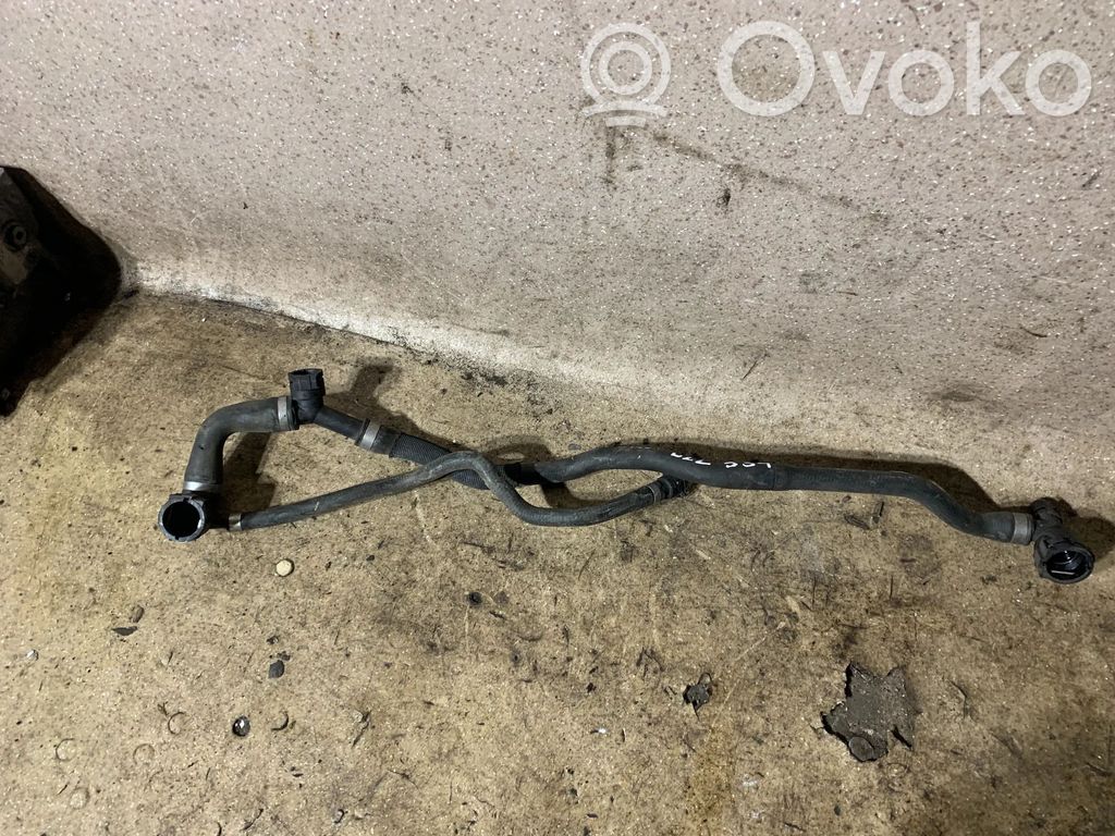 BMW 3 G20 G21 Tubo flessibile del liquido di raffreddamento del motore 