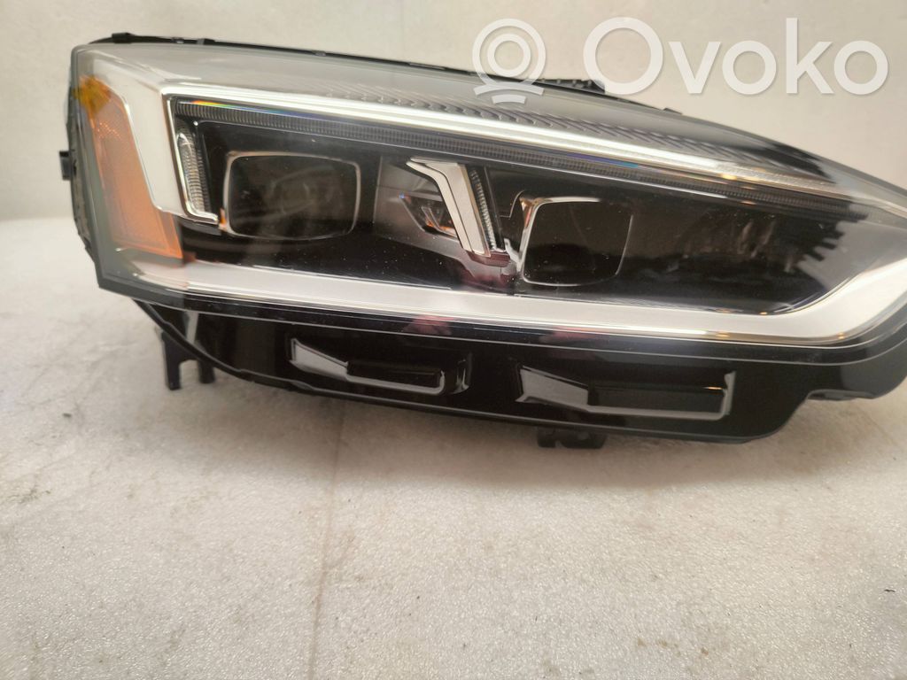 Audi A5 Headlight/headlamp 