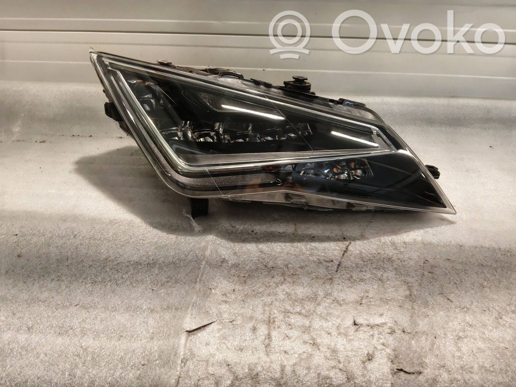 Seat Leon (5F) Phare frontale 